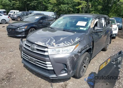2019 Toyota Highlander Le z USA, uszkodzony, nr VIN 5TDBZRFH8KS917753